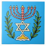 Persian Magen David Menorah Tegeltje<br><div class="desc">Dit afbeelding is aangepast aan een antiek Perzische joodse tegel en bevat een menorah met een Magen David (Ster van David),  die is omgeven door olijftakken.  De onvolkomenheden van het oorspronkelijke,  met de hand geschilde afbeelding zijn bewaard.</div>