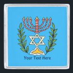 Persian Magen David Menorah Verzilverde Reverspeld<br><div class="desc">Dit afbeelding is aangepast aan een antiek Perzische joodse tegel en bevat een menorah met een Magen David (Ster van David),  die door olijftakken wordt omgevormd.  De onvolkomenheden van het originele,  met de hand geschilderde afbeelding zijn bewaard.Voeg uw eigen tekst toe.</div>