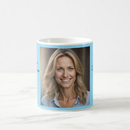 Personage Laura Benson Brookstone Square mysteries Koffiemok