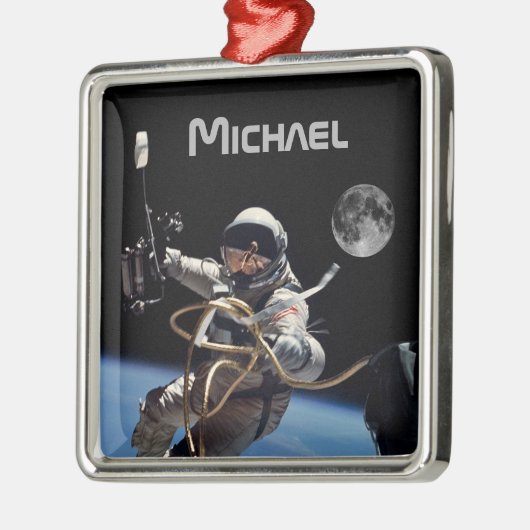 Personal Astronaut Space Walk Ornament (Links)