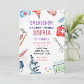 Personal Digital Kids Nurse Birthday Party Kaart (Staand voorkant)
