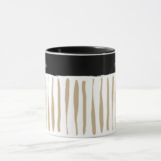 Personalised Black and Gold Artistic Stripes Mok (Midden)