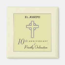 Personaliseer, 10e Jubileum van Priest in reliëf Magneet