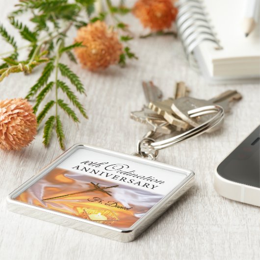 Personaliseer, 10e Jubileum voor bestellingen, Kru Sleutelhanger (Zijkant)