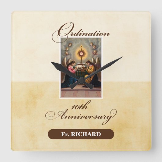 Personaliseer, 10th Ordination Jubileum Angels Vierkante Klok (Voorkant)