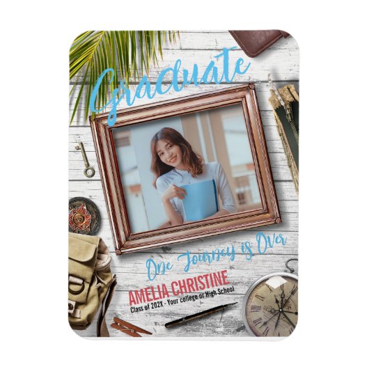 Personaliseer avonturier afstudeeraankondigingen magneet (Verticaal)