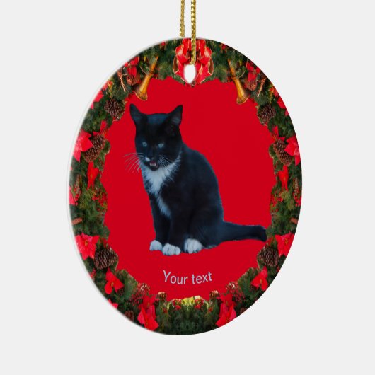 Personaliseer Black Kitten Tuxedo zittend Meows Keramisch Ornament (Rechts)