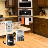 Personaliseer Black White Happy Fathers Day Pap Mok