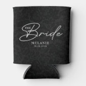 Personaliseer bruid witte typografie zwarte damast blikjeskoeler (Voorkant)