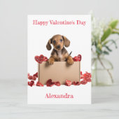 Personaliseer Dachshund Puppy in Box Valentijn Kaa Feestdagenkaart (Staand voorkant)
