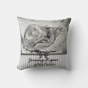 Personaliseer dit kussen met de foto van je baby!