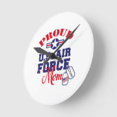 Personaliseer Dog Label U.S. Luchtmacht Moeder Ronde Klok (Hoek)