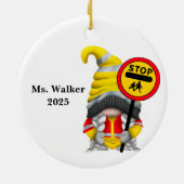 Personaliseer Gnome Overstekende Bewaker Keramisch Ornament (Achterkant)