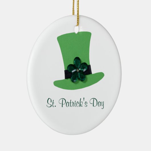 Personaliseer Groen pet voor St. Patrick's day Keramisch Ornament (Rechts)