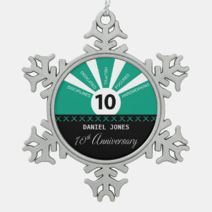 Personaliseer, het Jubileum van de Werknemer van Tin Sneeuwvlok Ornament