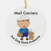 Personaliseer Mail Carrier Postbode Bruine Hond Keramisch Ornament (Voorkant)