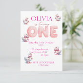 Personaliseer Meisjes 1e Verjaardag Gans Bewaar de Save The Date (Staand voorkant)