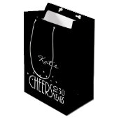 Personaliseer met elke leeftijd Cheers Paper Gift  Medium Cadeauzakje (Voorkant Gekanteld)