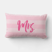Personaliseer met naam Mrs Preppy Roze Strepen Kussen (Achterkant)