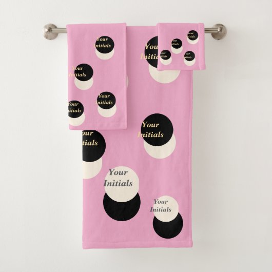Personaliseer met uw Initialen Offset Pink Fun Bad Handdoek (Insitu)