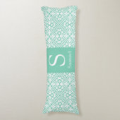Personaliseer Modern Monogram Marokkaanse Latcan Lichaamskussen (Voorkant Verticaal)