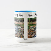 Personaliseer moderne Brook Scene Tweekleurige Koffiemok (Center)