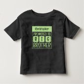 Personaliseer naam grote broer groen kinder shirts (Voorkant)