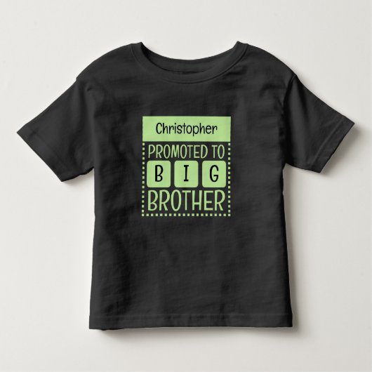 Personaliseer naam grote broer groen kinder shirts (Voorkant)