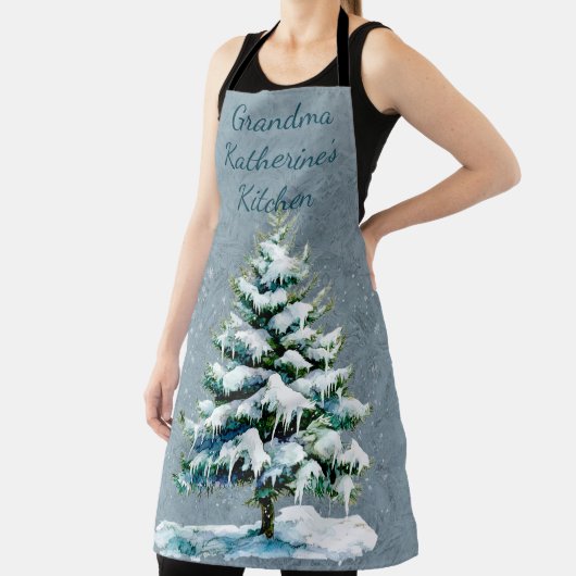 Personaliseer Oma's Winter Snowy Spruce Tree Schort (Insitu)