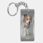 Personaliseer Pet Foto & Namen Faux Metallic Zilve Sleutelhanger (Voorkant Links)