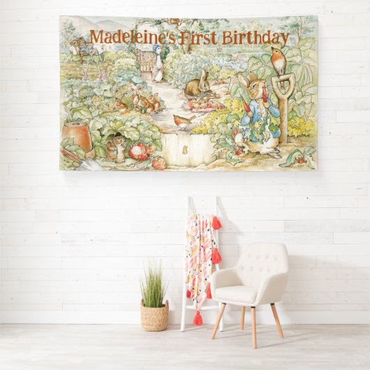 Personaliseer Peter het konijn Eerste Verjaardagsf Spandoek (Insitu)