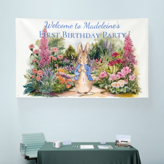 Personaliseer Peter het konijn Eerste Verjaardagsf Spandoek (Beurs)