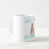 Personaliseer Peter het konijn Gelukkig Pasen Koffiemok (Voorkant links)