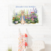 Personaliseer Peter het konijn in een tuin Spandoek (Insitu)