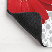 Personaliseer Polka Dot Red Daisy Muismat (Hoek)