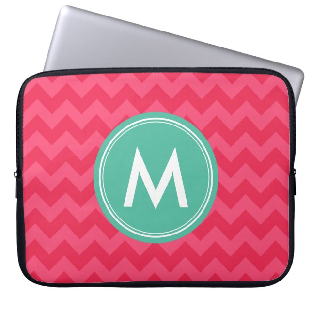 Personaliseer Preppy Chevron in Roze Monogram Laptop Sleeve (Voorkant)