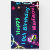 Personaliseer Roller Skating Neon Birthday Spandoek (Verticaal)