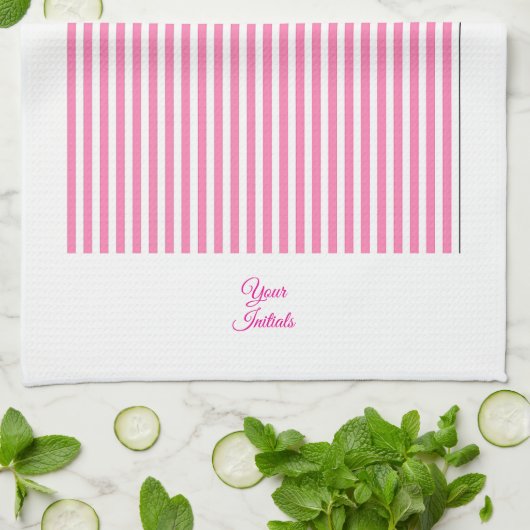 Personaliseer Trouwcadeau Roze Gestreept Wit Theedoek (Gevouwen)