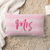 Personaliseer u met de naam Mrs Preppy Pink Stripe Kussen (Deken)