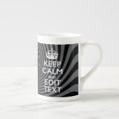 Personaliseer uw Keep Calm Text op Black Swirl Porselein Kop (Rechts)