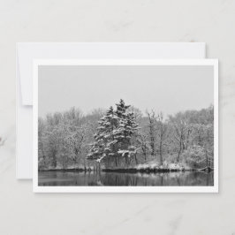 Personaliseer Winter Evergreen in Zwart en Wit Feestdagenkaart