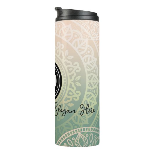Personaliseer zakelijke Logo | Elegant Green Yoga Thermosbeker (Geroteerd rechts)