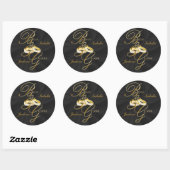 Personaliseer zwarte satijn & gouden trouwringen ronde sticker (Vel)