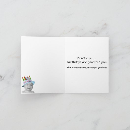 Personaliseerbare het Schreeuwen Baby in een Pet Kaart (Binnen)