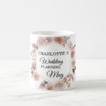 personalizable- Wedding-Planning-Mug Koffiemok<br><div class="desc">persoonlijke,  bloemige koffiebeker "Wedding-Planning-Mok" . Gebruik jouw naam. Mooie cadeau voor de bruid,  dromer,  bruid jong en iedereen die helpt de bruiloft te plannen.</div>