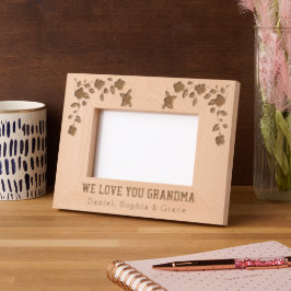 Personalize | Elegant Floral We Love You Grandma Gegraveerde Lijstjes