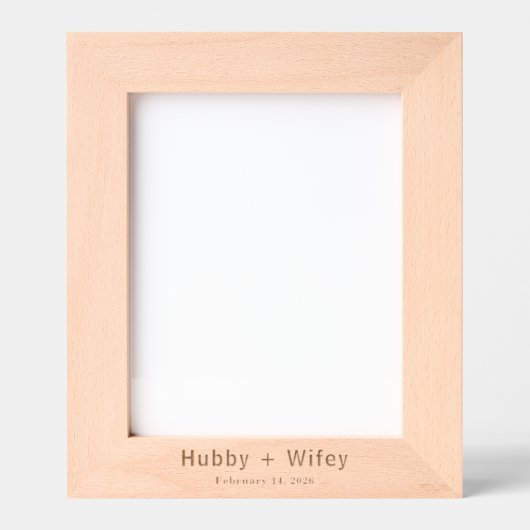 Personalize | Modern Simple Hubby & Wifey Wedding  Gegraveerde Lijstjes (Voorkant)