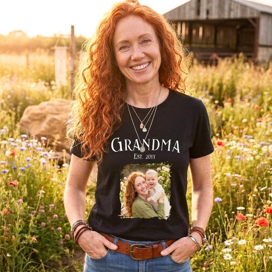 Personalize Name New Grandma Est Year Photo T-shirt