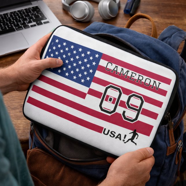 Personalized American Soccer Athlete Patriotic  Laptop Sleeve (Creator heeft geüpload)