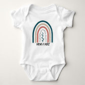 Personalized baby bodysuit with rainbow design (Voorkant)